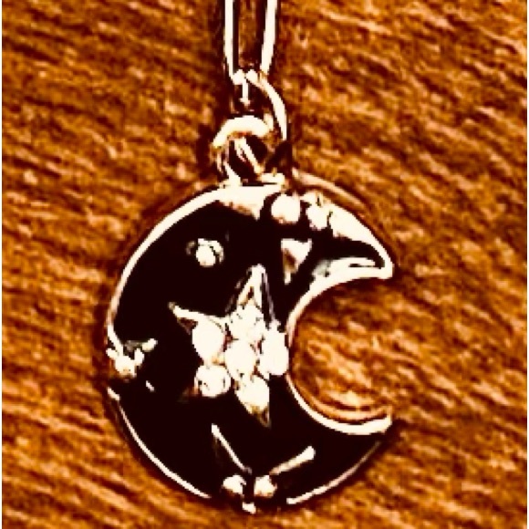 Crescent Moon Necklace NWOT - Picture 6 of 16